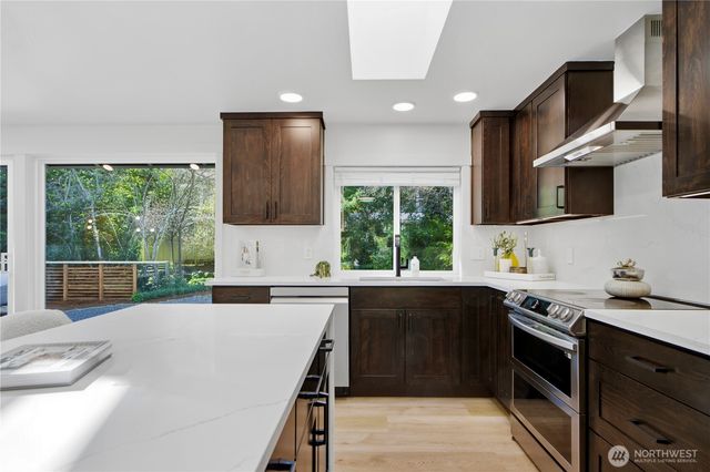 4521 146th Avenue SE, Bellevue, WA 98006