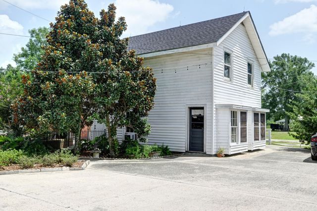 2123 St. Mary Highway, Thibodaux, LA 70301