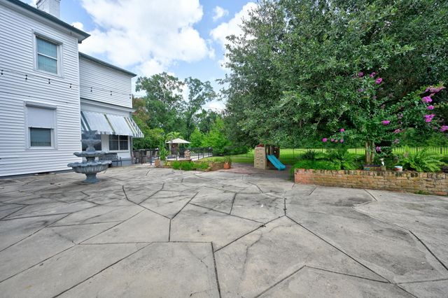 2123 St. Mary Highway, Thibodaux, LA 70301