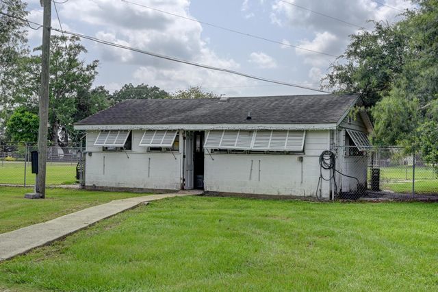 2123 St. Mary Highway, Thibodaux, LA 70301
