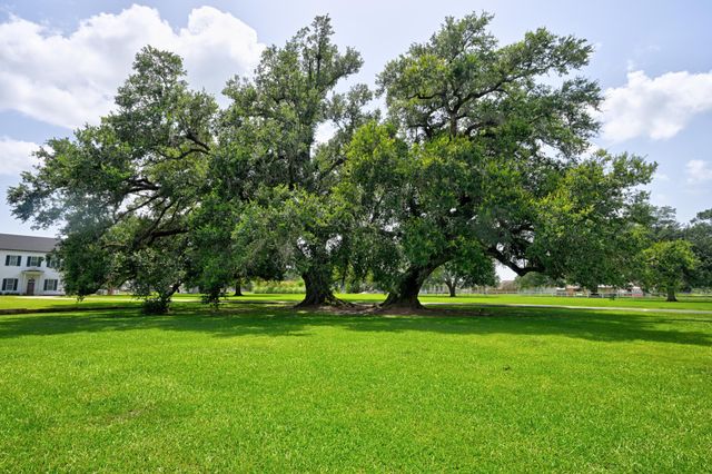 2123 St. Mary Highway, Thibodaux, LA 70301