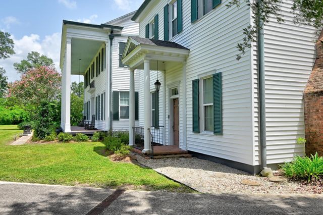 2123 St. Mary Highway, Thibodaux, LA 70301