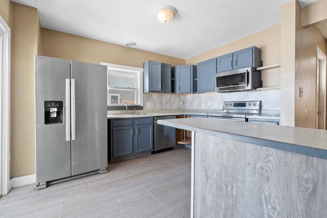 14 Artillery Lane A, Nashua, NH 03064