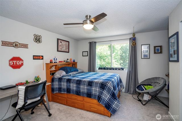 96 Kim Court, Steilacoom, WA 98388