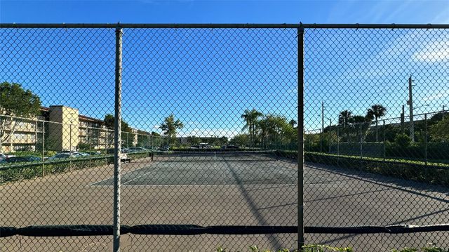 300 SW 134TH WY 304E, Pembroke Pines, FL 33027