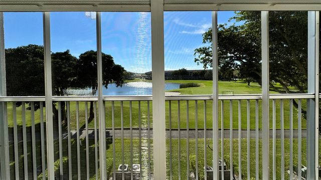 300 SW 134TH WY 304E, Pembroke Pines, FL 33027