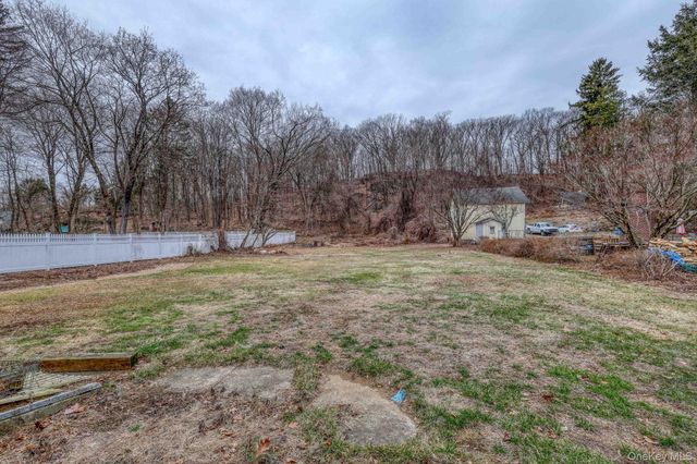 34 Old Bedford Road, Goldens Bridge, NY 10526