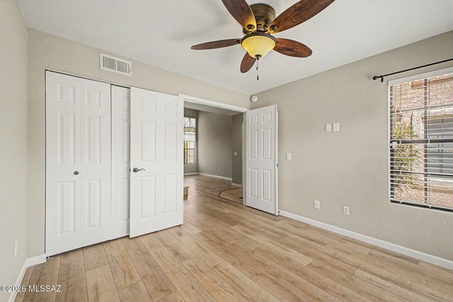 6415 N Tierra de las Catalinas Apt 38, Tucson, AZ 85718