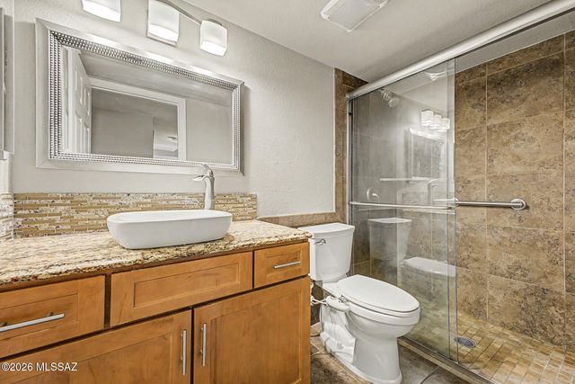 6415 N Tierra de las Catalinas Apt 38, Tucson, AZ 85718