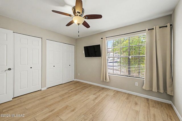 6415 N Tierra de las Catalinas Apt 38, Tucson, AZ 85718