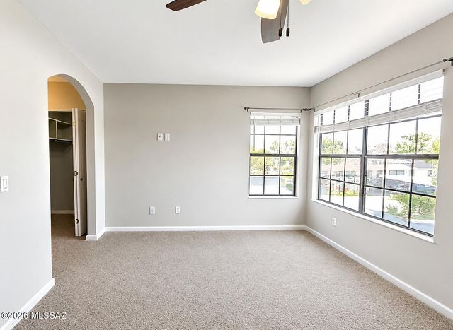 6415 N Tierra de las Catalinas Apt 38, Tucson, AZ 85718
