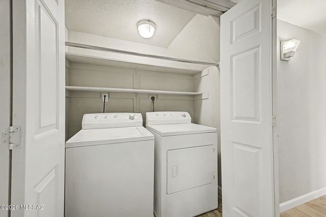 6415 N Tierra de las Catalinas Apt 38, Tucson, AZ 85718