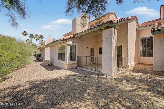 6415 N Tierra de las Catalinas Apt 38, Tucson, AZ 85718