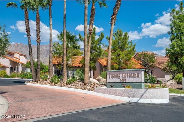 6415 N Tierra de las Catalinas Apt 38, Tucson, AZ 85718