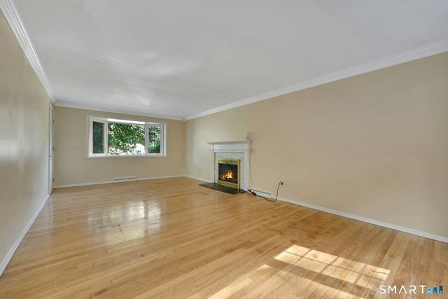 52 London Lane, Stamford, CT 06902