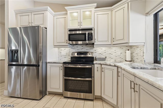 2018 SE 29th ST, Cape Coral, FL 33904