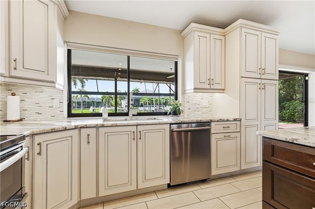 2018 SE 29th ST, Cape Coral, FL 33904