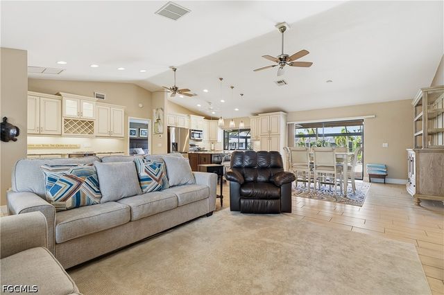 2018 SE 29th ST, Cape Coral, FL 33904