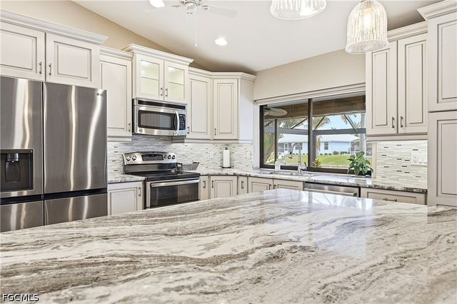 2018 SE 29th ST, Cape Coral, FL 33904