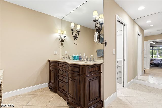 2018 SE 29th ST, Cape Coral, FL 33904