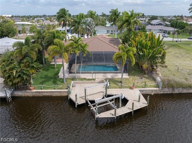 2018 SE 29th ST, Cape Coral, FL 33904