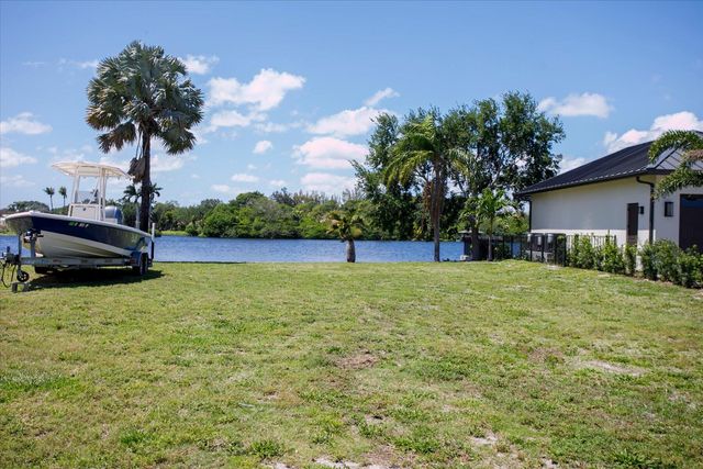 6535 Paul Mar Drive, Lake Worth, FL 33462