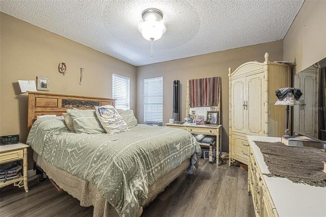 8501 SUNNYDALE LANE, Lakeland, FL 33809