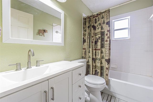 8501 SUNNYDALE LANE, Lakeland, FL 33809