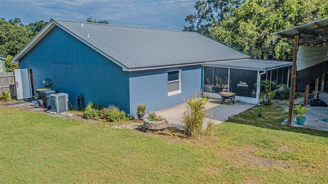 8501 SUNNYDALE LANE, Lakeland, FL 33809
