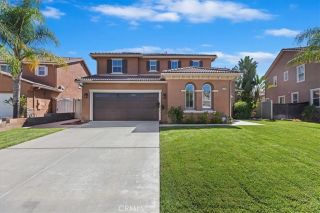 27792 Carlton Oaks Street, Murrieta, CA 92562
