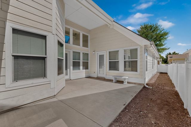 1024 Charleston Lane, Savannah, TX 76227