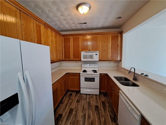 2223 Potters RD, Virginia Beach, VA 23454