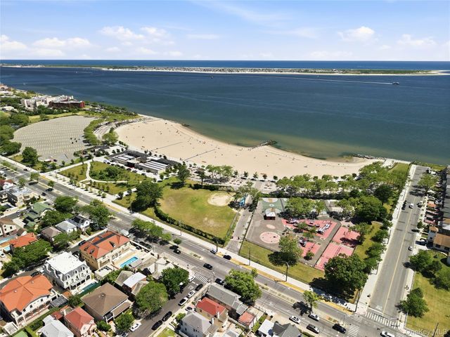 4082 Ocean Avenue, Brooklyn, NY 11235