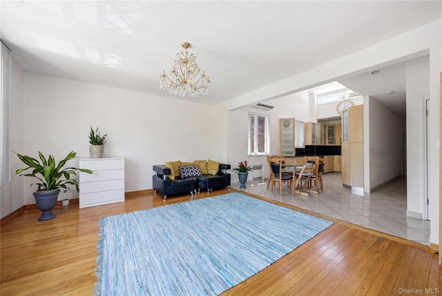 4082 Ocean Avenue, Brooklyn, NY 11235