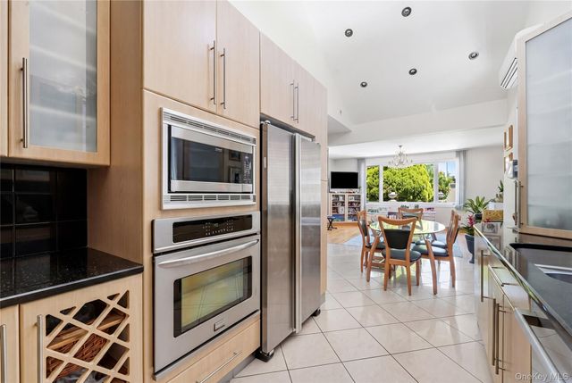 4082 Ocean Avenue, Brooklyn, NY 11235