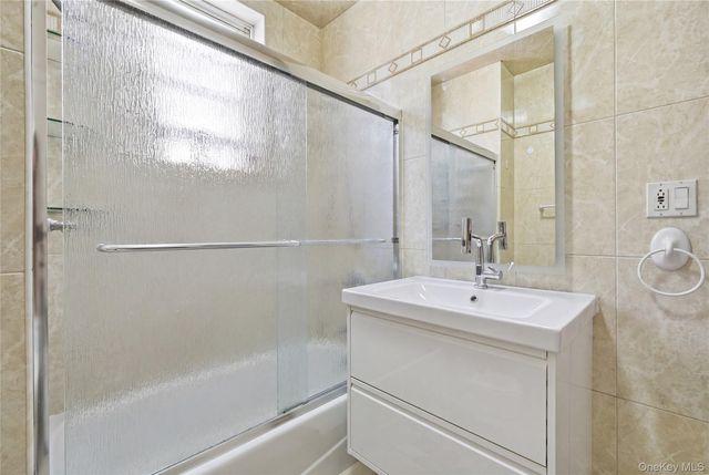 4082 Ocean Avenue, Brooklyn, NY 11235