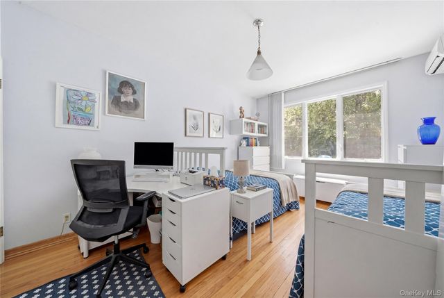 4082 Ocean Avenue, Brooklyn, NY 11235
