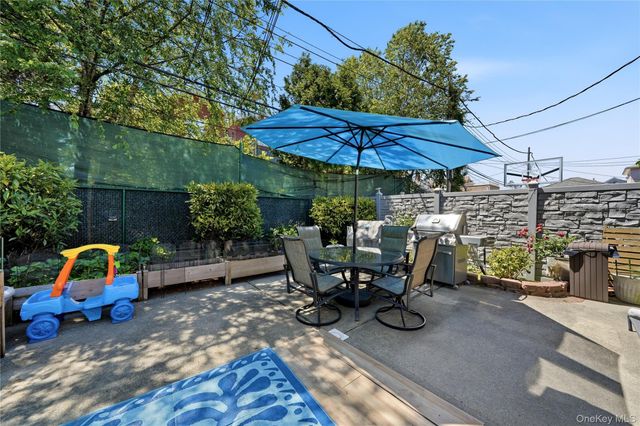 4082 Ocean Avenue, Brooklyn, NY 11235