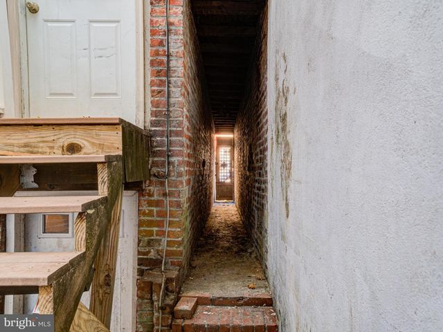 112 FAIRMOUNT AVE, Philadelphia, PA 19123