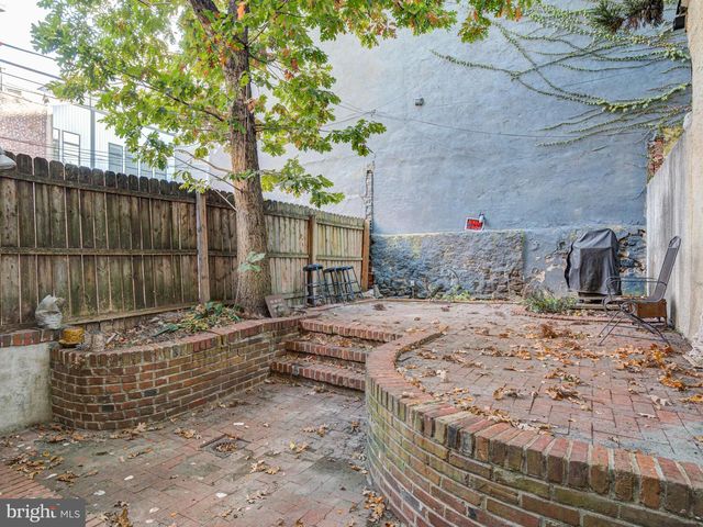 112 FAIRMOUNT AVE, Philadelphia, PA 19123