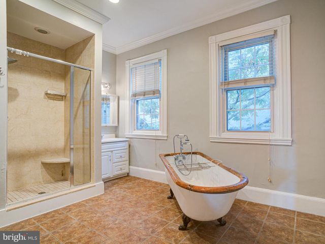 112 FAIRMOUNT AVE, Philadelphia, PA 19123