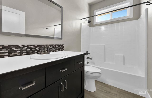 1001 E Andes Drive, Kuna, ID 83634