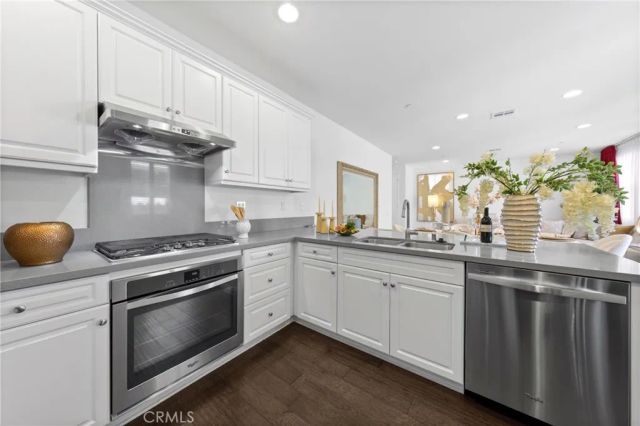 532 Michaelson Ln, West Covina, CA 91791