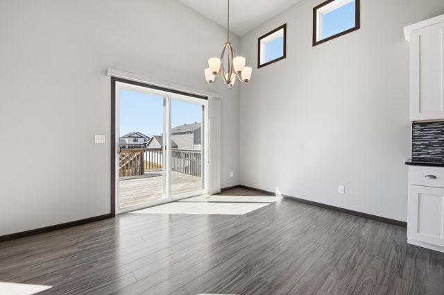 1125 29th Avenue W, West Fargo, ND 58078