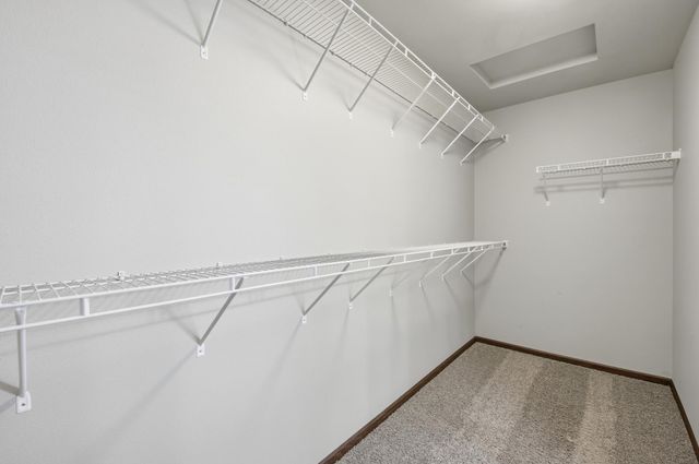 1125 29th Avenue W, West Fargo, ND 58078