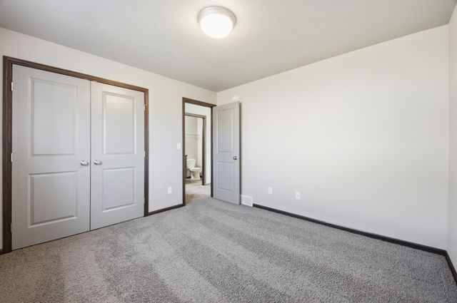 1125 29th Avenue W, West Fargo, ND 58078