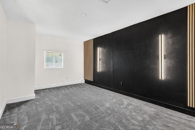 8878 Burnham Way, Jonesboro, GA 30238