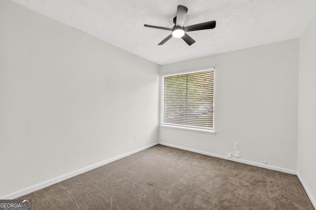 8878 Burnham Way, Jonesboro, GA 30238