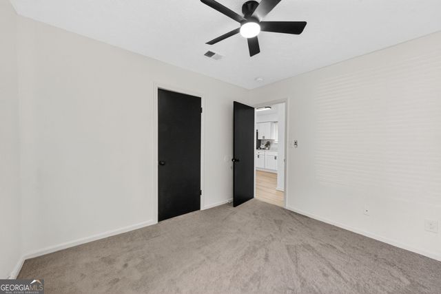 8878 Burnham Way, Jonesboro, GA 30238