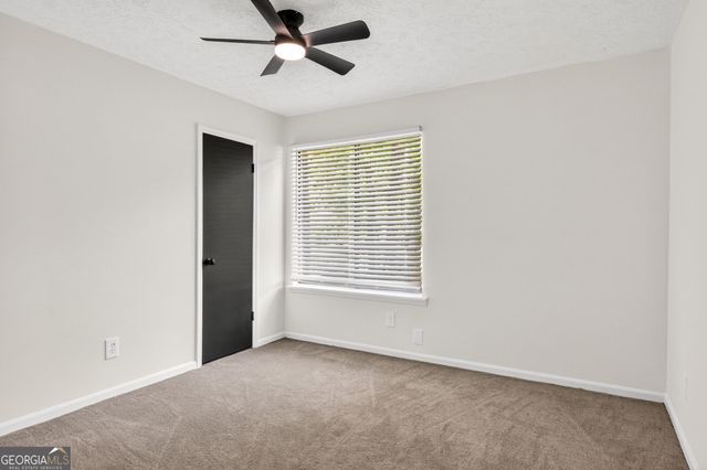 8878 Burnham Way, Jonesboro, GA 30238